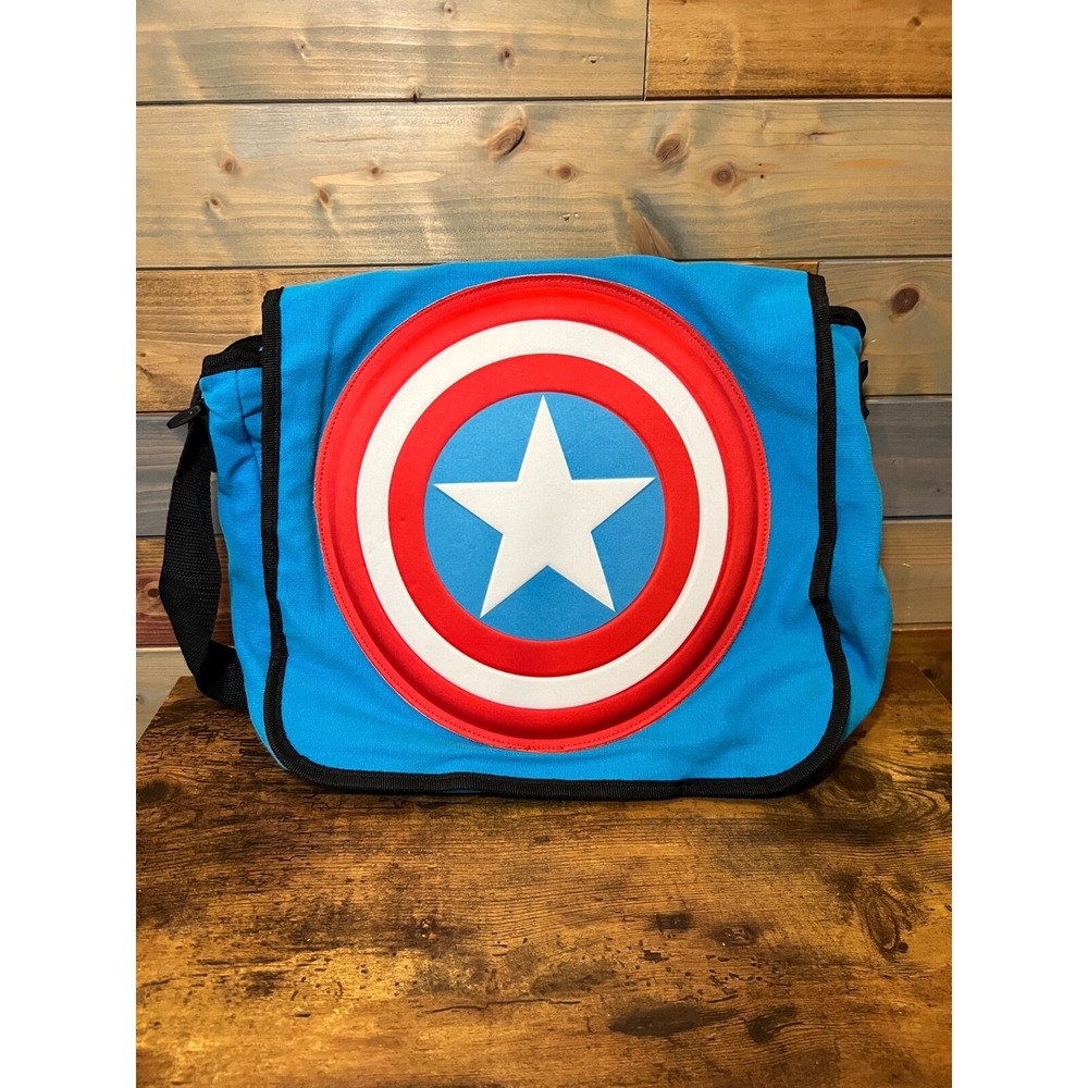 Pre-Loved Captain America Messenger Bag Style MC4701MB3 Marvel Comics